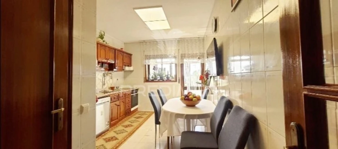 Apartamento T2 para Venda em Aguas Santas Foto 16
