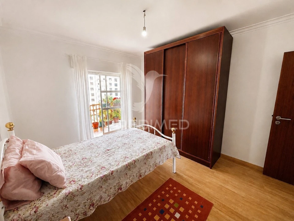 Apartamento T2 para Venda em Algueirão-Mem Martins Foto 13