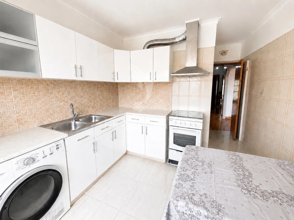 Apartamento T2 para Venda em Algueirão-Mem Martins Foto 9