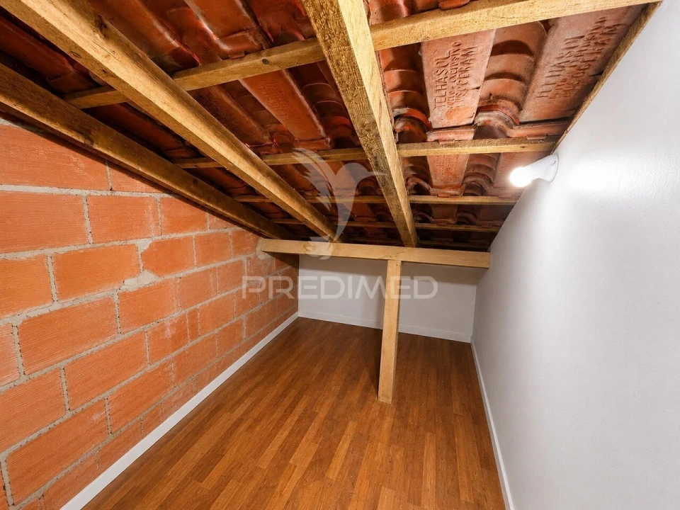Apartamento T2 para Venda em Algueirão-Mem Martins Foto 24