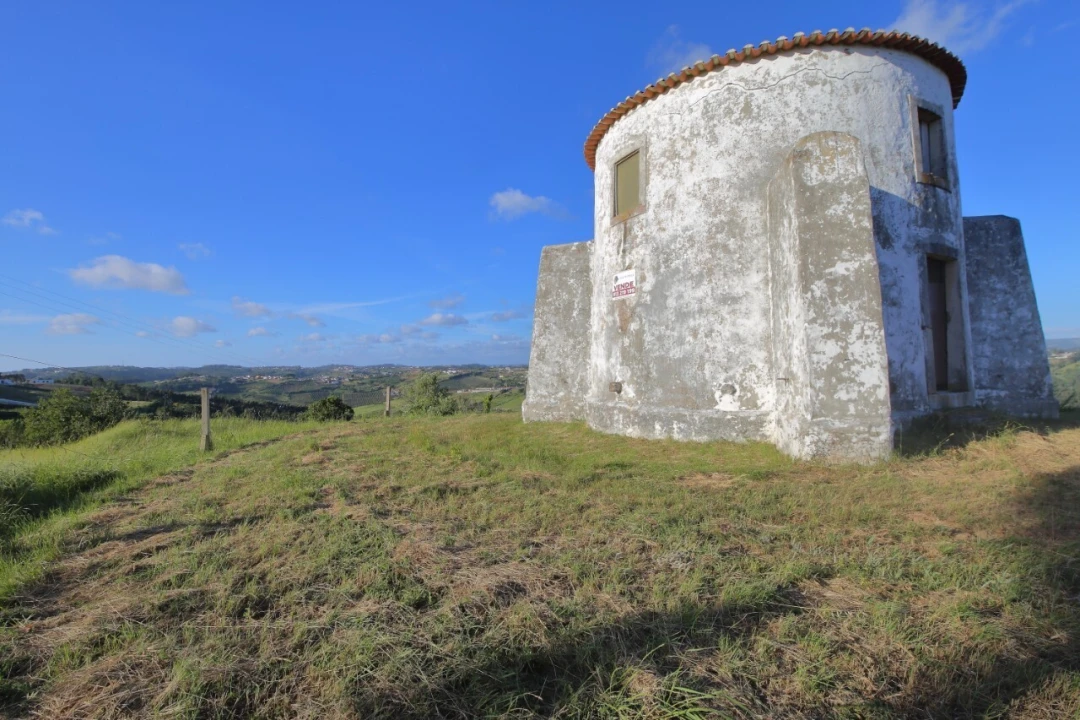 Prédio para Venda em Carvalhal Benfeito Foto 8