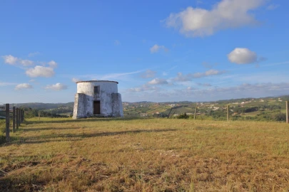 Prédio para Venda em Carvalhal Benfeito