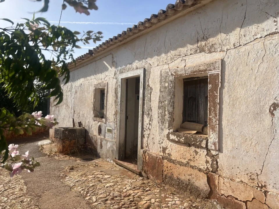 Moradia T2 para Venda em São Bartolomeu de Messines Foto 1