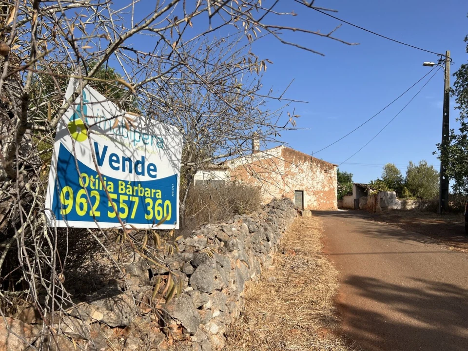 Moradia T2 para Venda em São Bartolomeu de Messines Foto 18