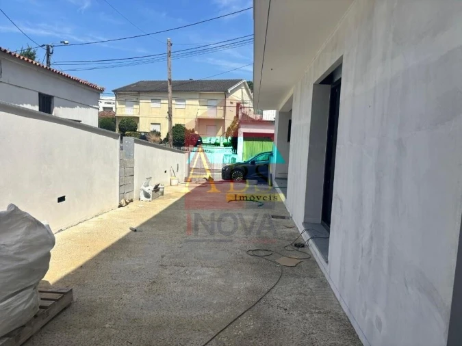 Moradia T3 para Venda em Ferreiros e Gondizalves Foto 6