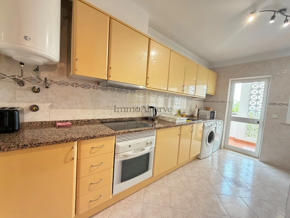 Apartamento T2 para Venda em Albufeira e Olhos de Água Foto 8