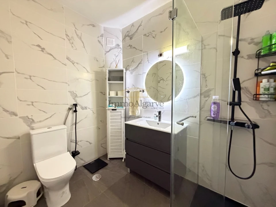 Apartamento T1 para Venda em Albufeira e Olhos de Água Foto 12