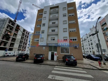 Negócio para Venda em Setubal (São Sebastião)