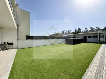 Moradia T3 para Venda em São Martinho da Gandara