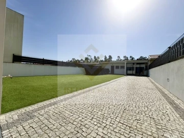 Moradia T3 para Venda em São Martinho da Gandara