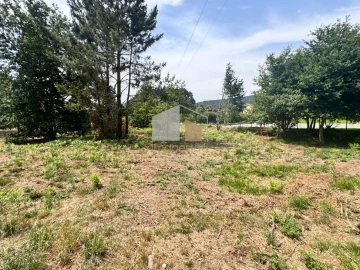 Terreno para Venda em Sapardos