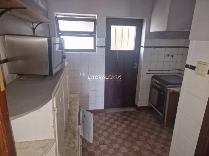 Loja para Venda em Esgueira Foto 28