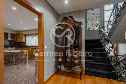 Moradia T4 para Venda em Gondomar (São Cosme), Valbom e Jovim