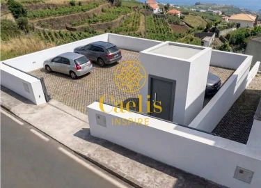 Moradia T3 para Venda em Camara de Lobos