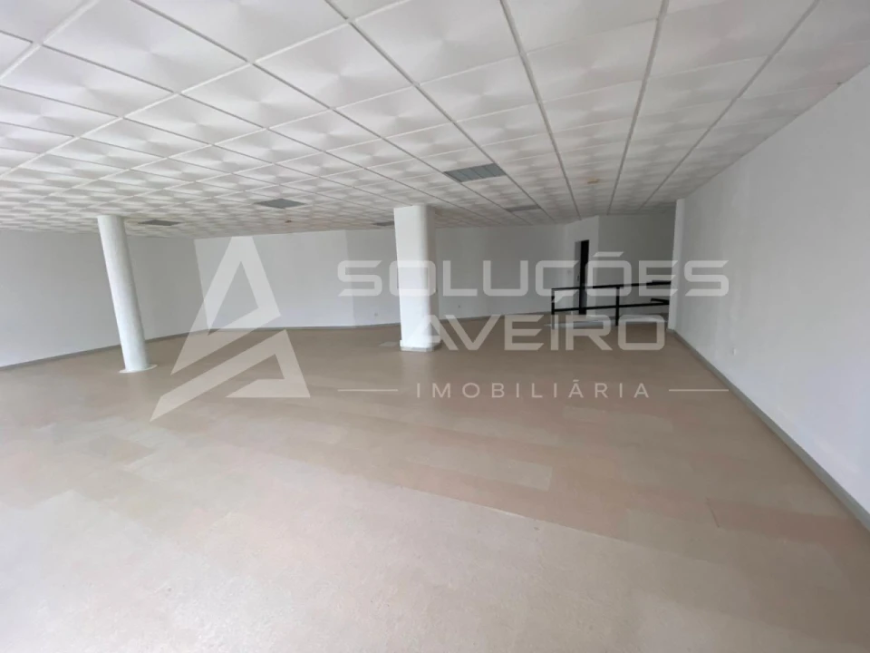 Loja para Venda em Aradas Foto 2