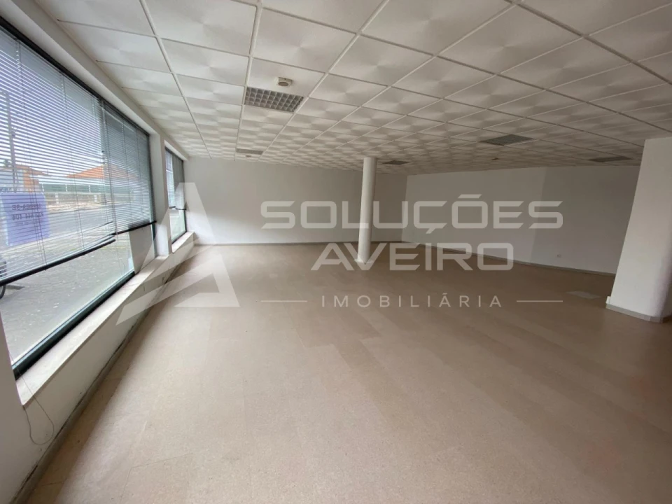 Loja para Venda em Aradas Foto 3