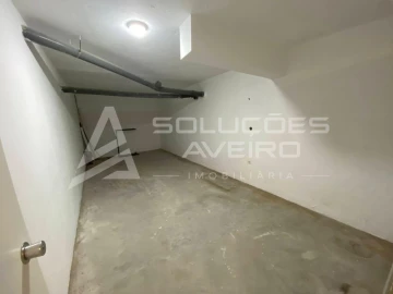Loja para Venda em Aradas
