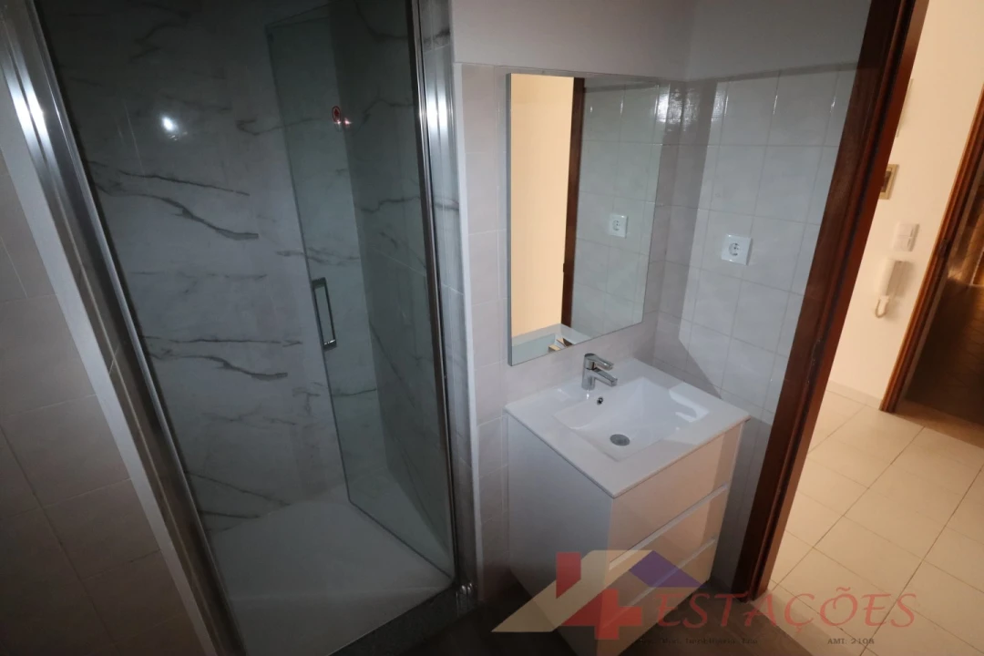 Apartamento T1 para Venda em Pombal Foto 16