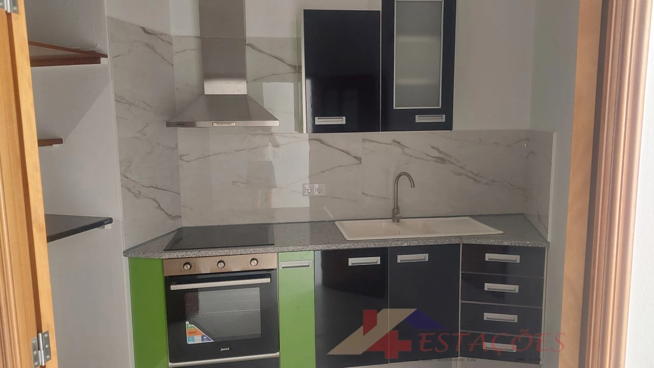 Apartamento T1 para Venda em Pombal Foto 1