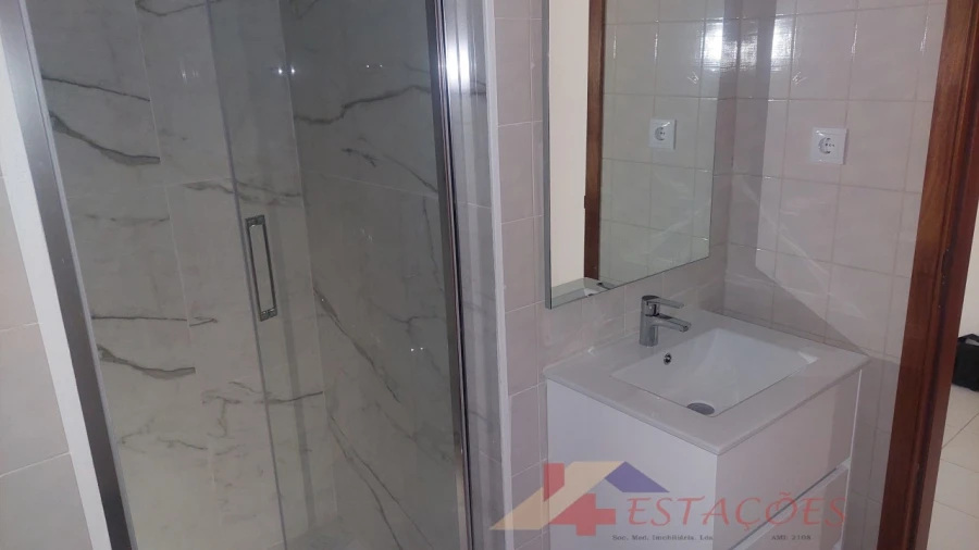 Apartamento T1 para Venda em Pombal Foto 18