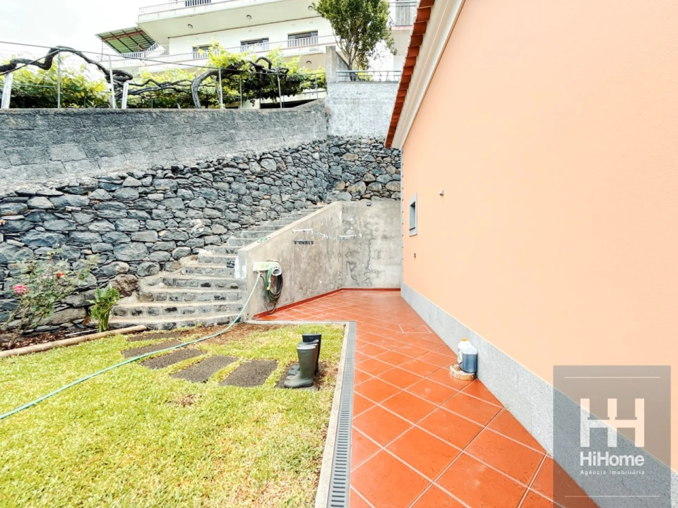 Moradia T3 para Venda em Camara de Lobos Foto 34