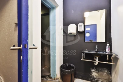 Loja para Venda em Santa Iria de Azoia, São João da Talha e Bobadela