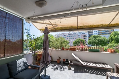 Apartamento T1 para Venda em Algés, Linda-A-Velha e Cruz Quebrada-Dafundo