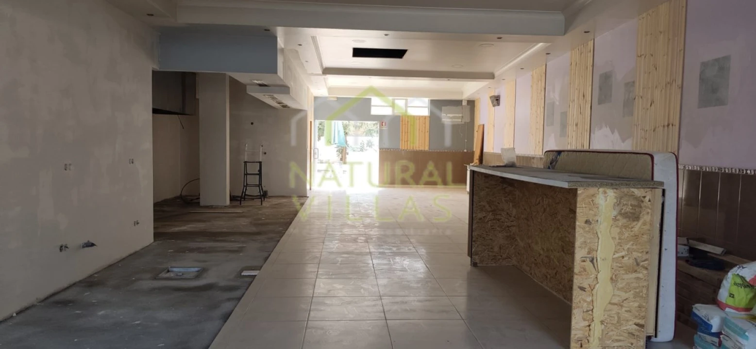 Loja para Arrendamento em Faro (Sé e São Pedro) Foto 4