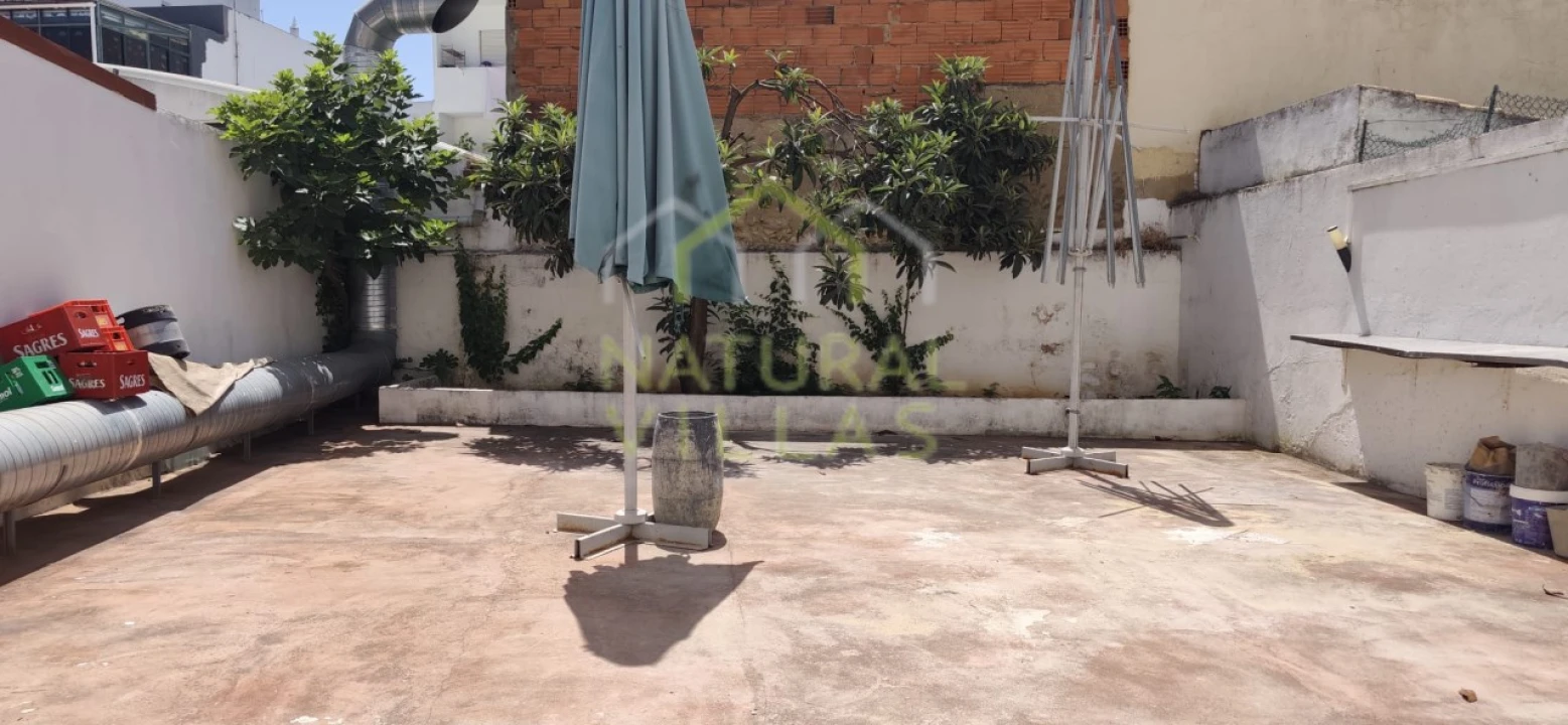 Loja para Arrendamento em Faro (Sé e São Pedro) Foto 7