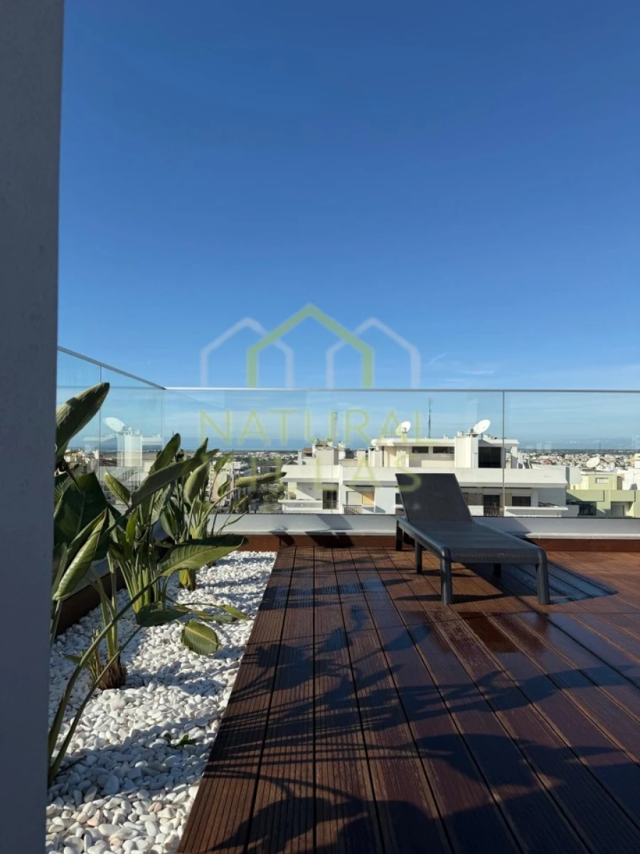 Apartamento T2 para Venda em Faro (Sé e São Pedro) Foto 9