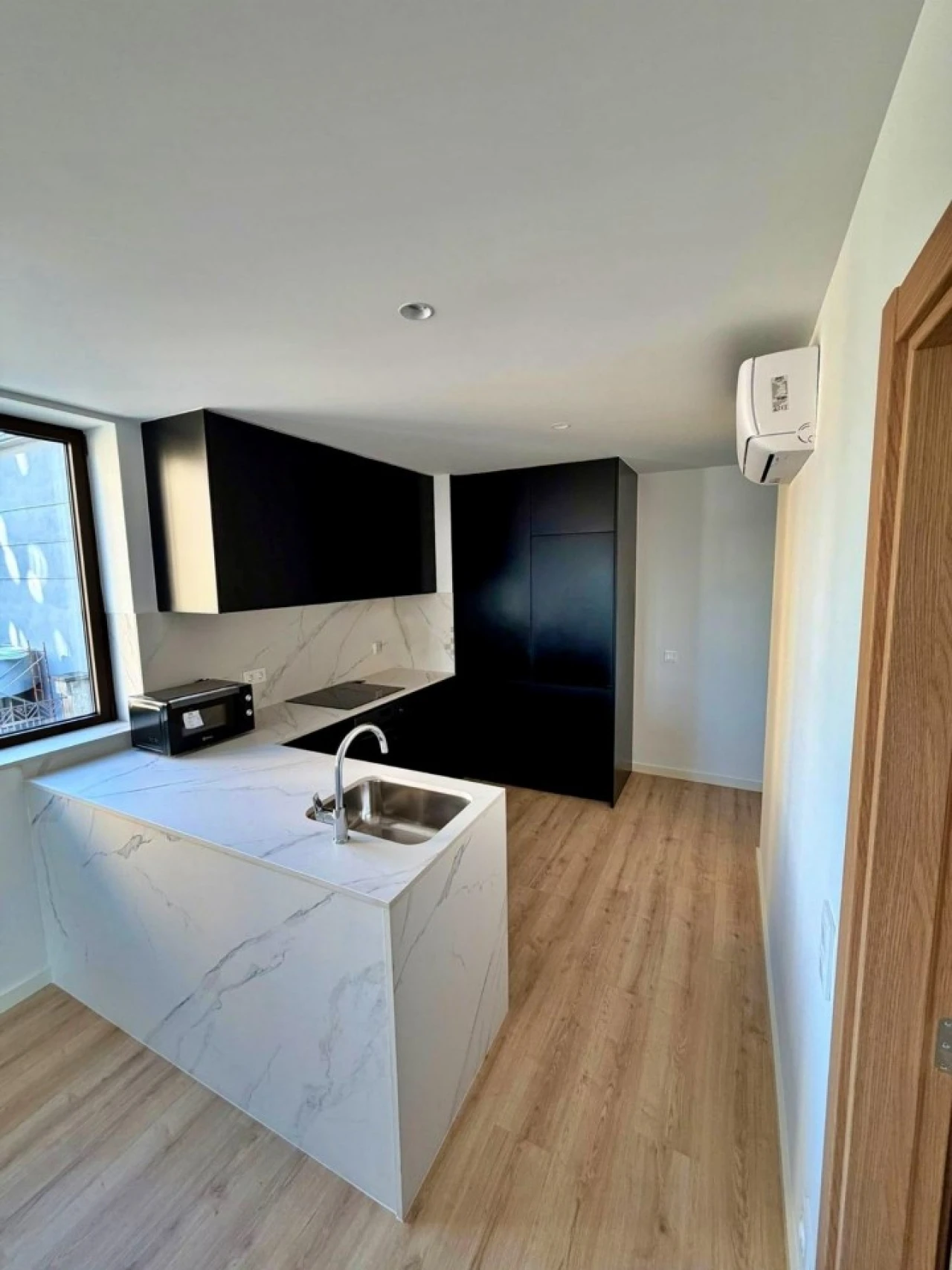 Apartamento T1 para Venda em Paranhos Foto 3