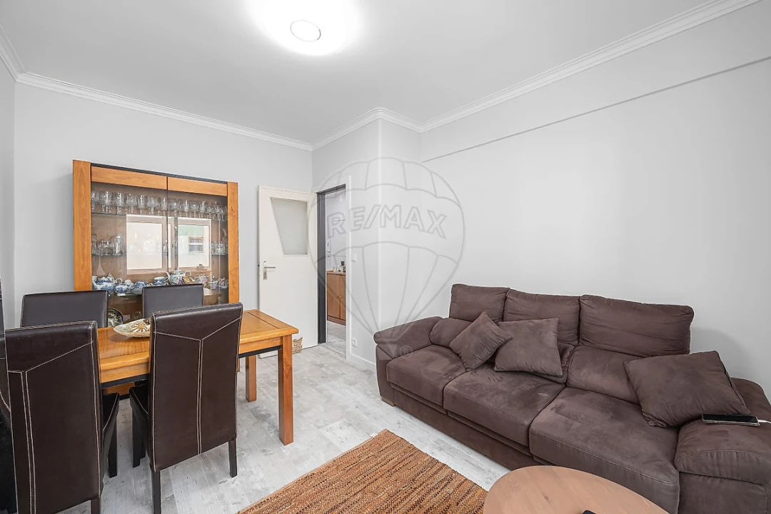 Apartamento T2 para Venda em Cacém e São Marcos Foto 8