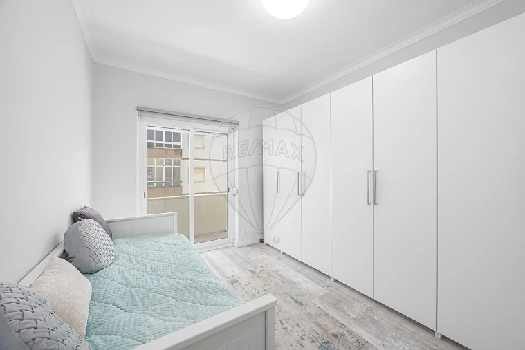 Apartamento T2 para Venda em Cacém e São Marcos Foto 2