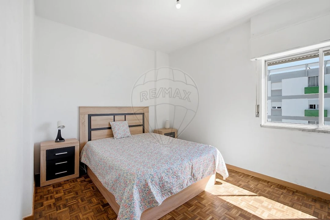 Apartamento T3 para Venda em Moita Foto 10
