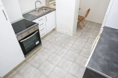 Apartamento T2 para Venda em Alverca do Ribatejo e Sobralinho
