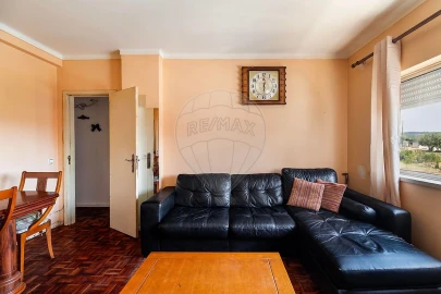 Apartamento T3 para Venda em Loures