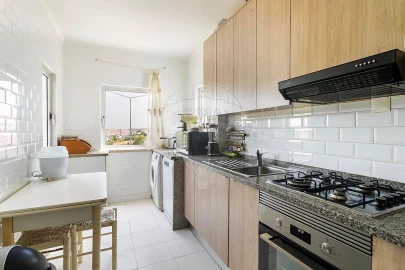 Apartamento T3 para Venda em Loures