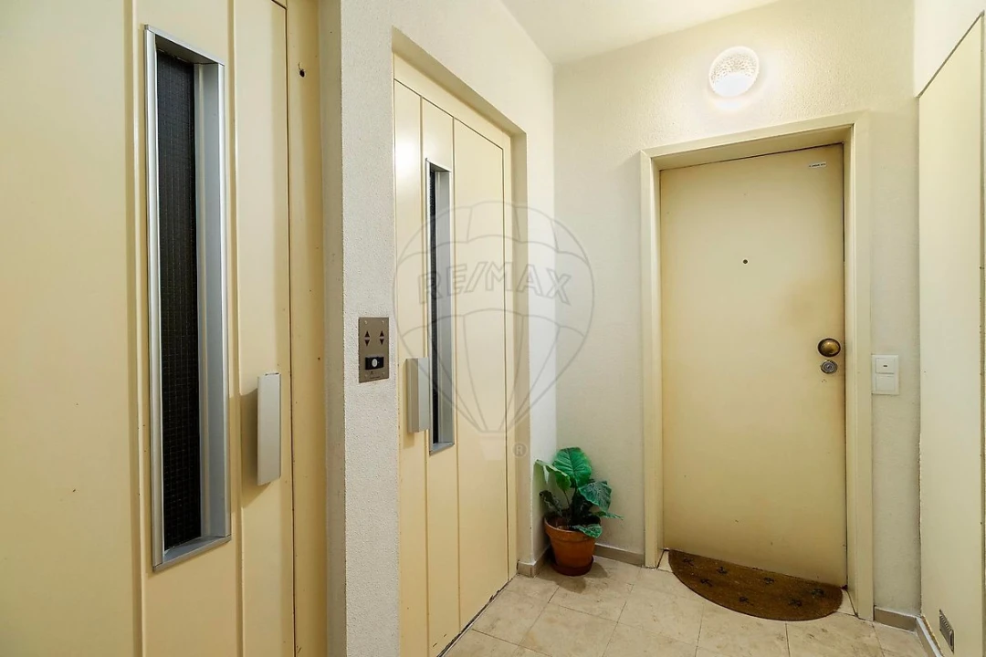 Apartamento T3 para Venda em Loures Foto 42
