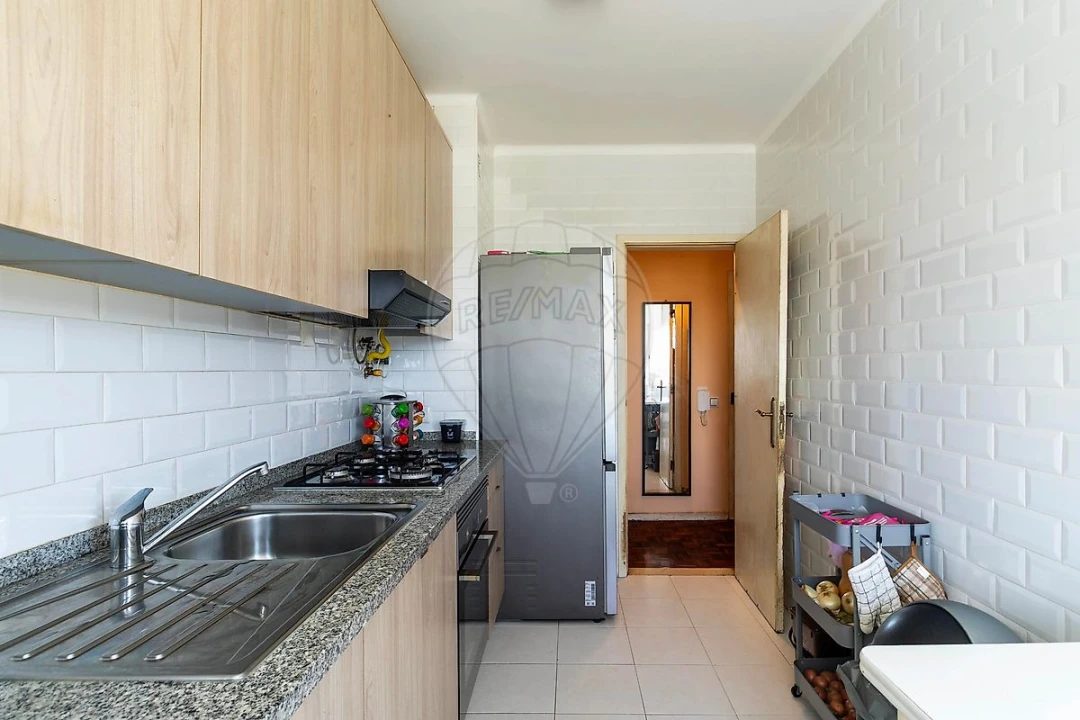 Apartamento T3 para Venda em Loures Foto 5