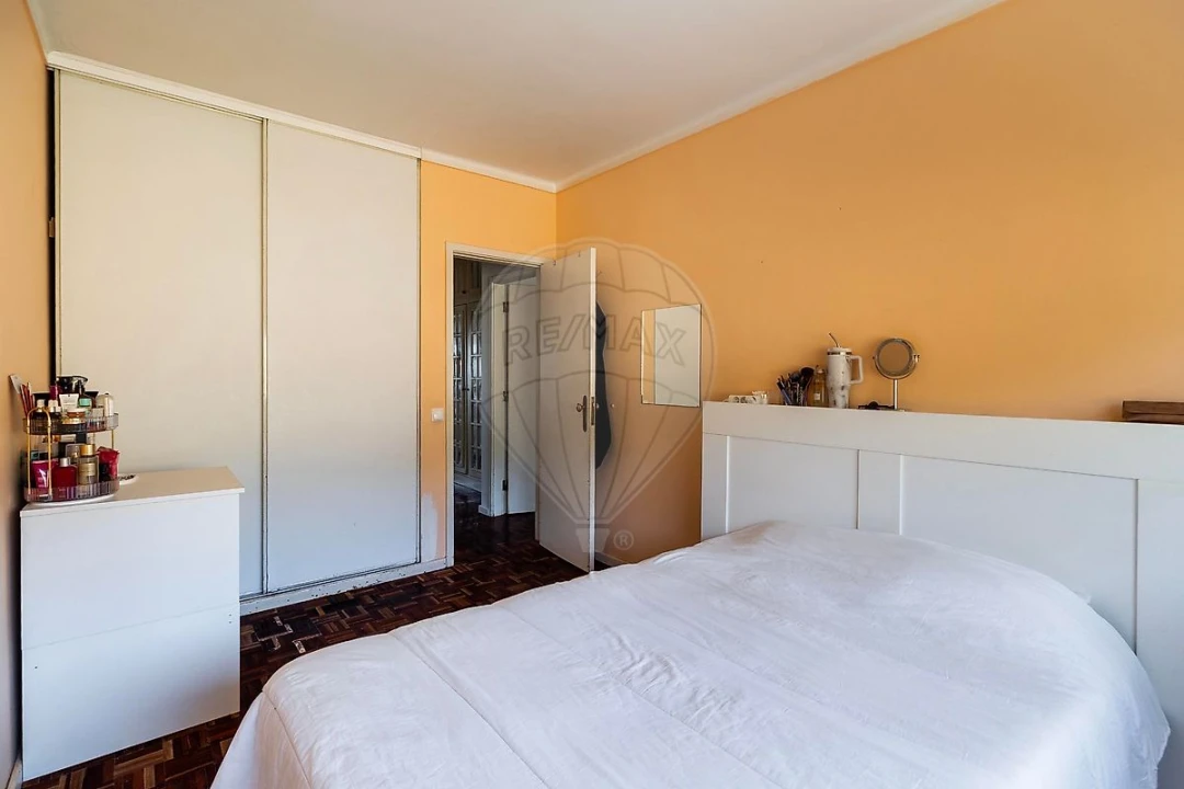 Apartamento T3 para Venda em Loures Foto 33
