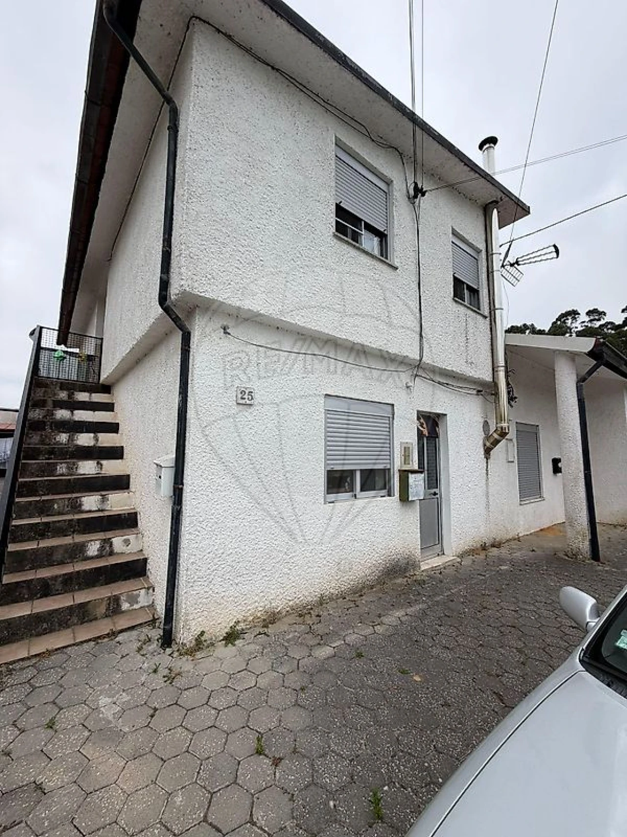 Moradia T5 para Venda em Palhaça Foto 3