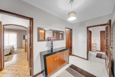 Apartamento T3 para Venda em Pinheiro da Bemposta, Travanca e Palmaz