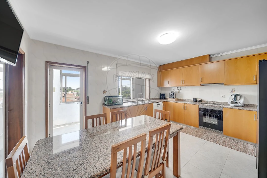 Apartamento T3 para Venda em Pinheiro da Bemposta, Travanca e Palmaz Foto 16