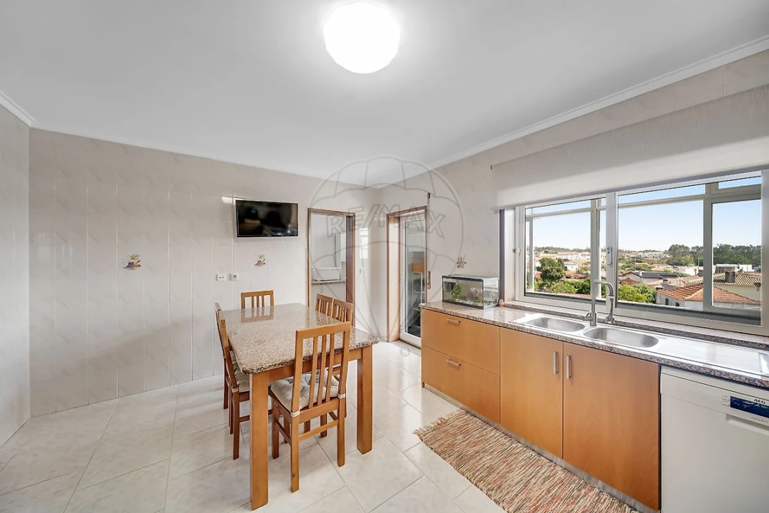 Apartamento T3 para Venda em Pinheiro da Bemposta, Travanca e Palmaz Foto 19