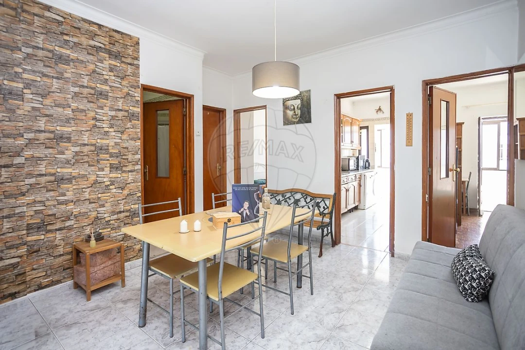 Apartamento T3 para Venda em Laranjeiro e Feijó Foto 22