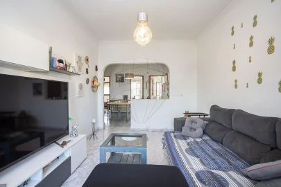 Apartamento T3 para Venda em Laranjeiro e Feijó
