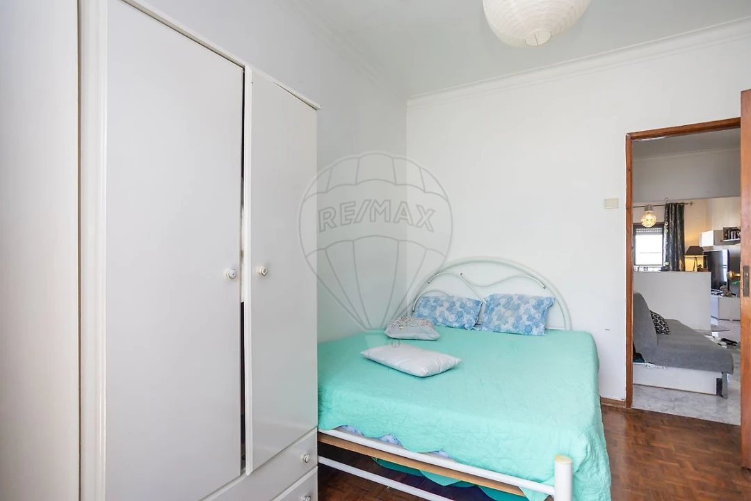 Apartamento T3 para Venda em Laranjeiro e Feijó Foto 7