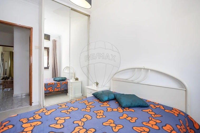 Apartamento T3 para Venda em Laranjeiro e Feijó Foto 4