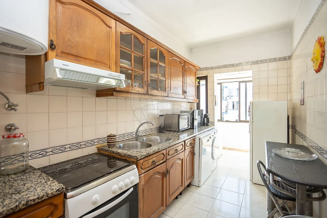Apartamento T3 para Venda em Laranjeiro e Feijó Foto 20