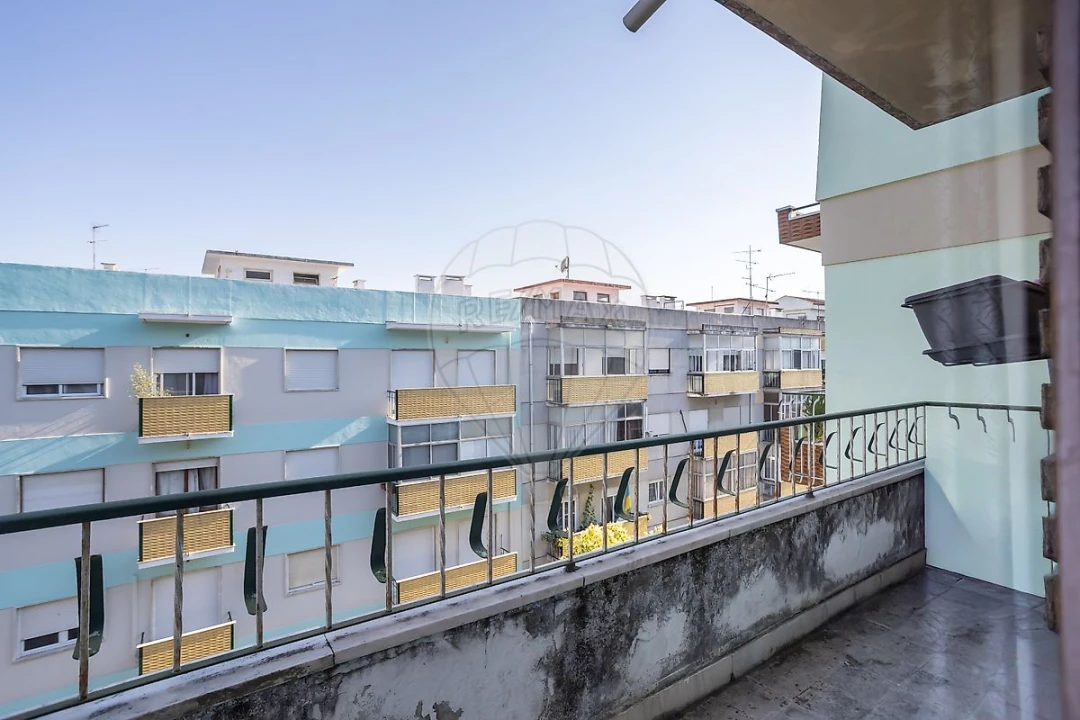 Apartamento T3 para Venda em Laranjeiro e Feijó Foto 12
